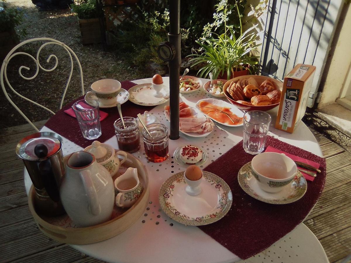 Le Domaine De Belle Bed & Breakfast L'Isle-sur-la-Sorgue Exterior photo
